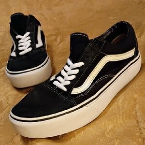 VANS Old Skool Platform Black and White Women's 8.5 Men's 7.0 Shoes